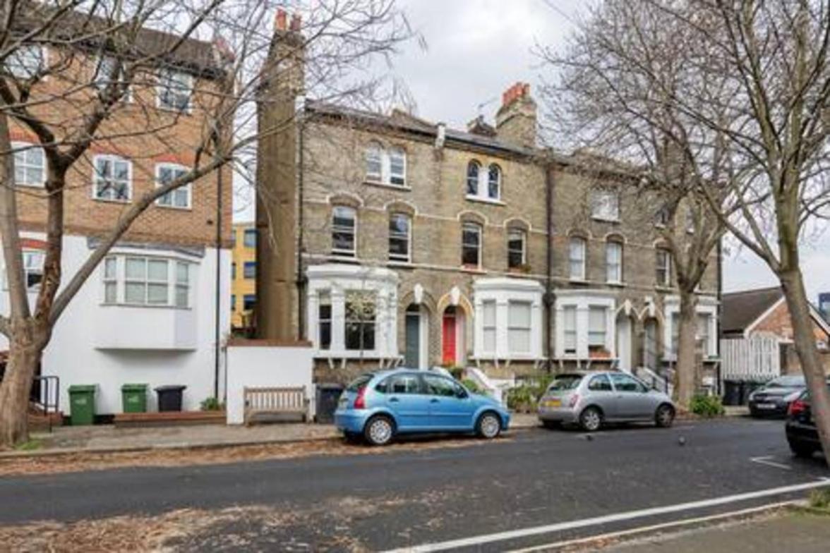 Vauxhall 3 Bed House By Basetogo Londra
