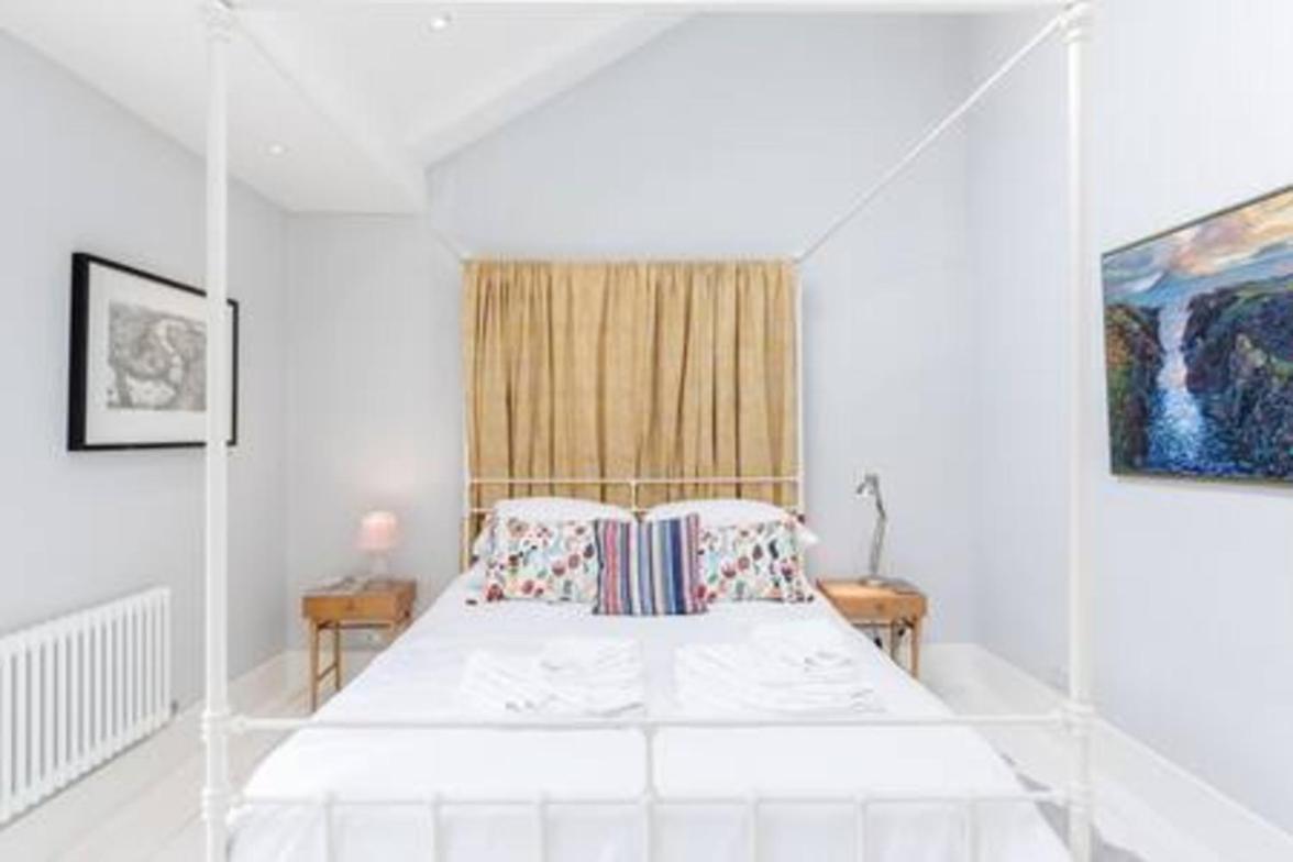 Vauxhall 3 Bed House By Basetogo Londra