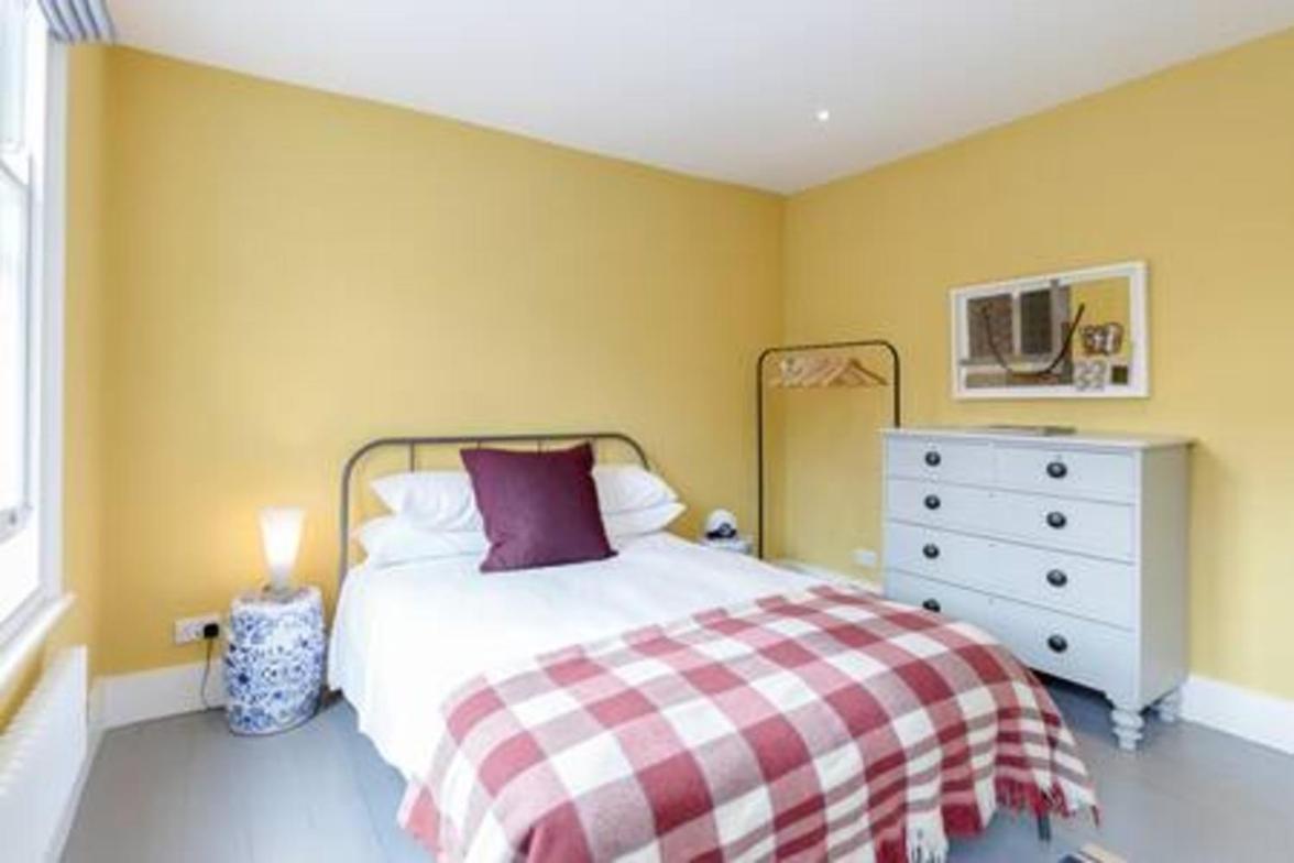 Vauxhall 3 Bed House By Basetogo *